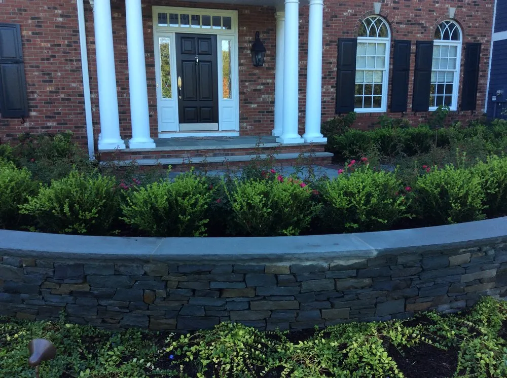 Professional residential landscaping in Washington Township, NJ - Earth Turf & Blooms