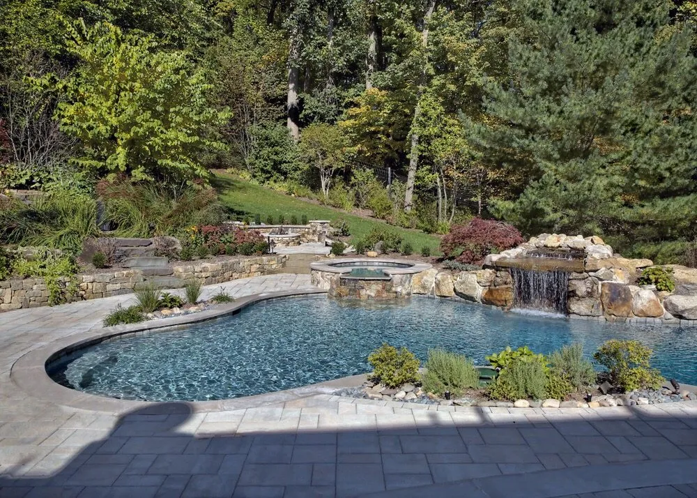 Affordable yard maintenance experts serving Washington Township, NJ - Earth Turf & Blooms