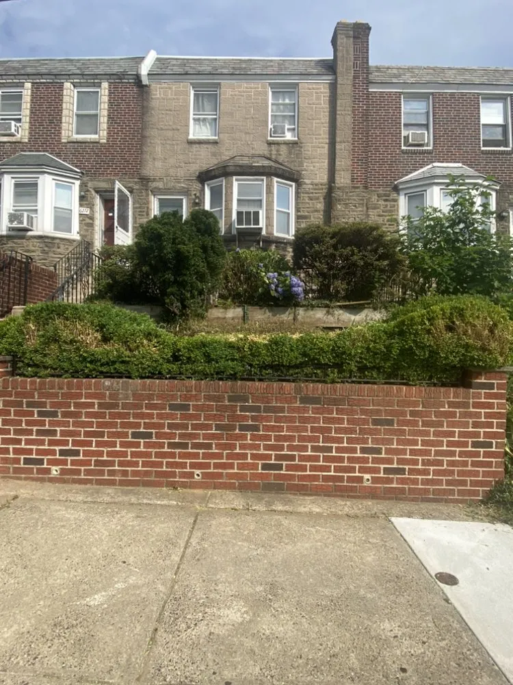 Top-rated yard cleanup service for outdoor upgrades across Philadelphia, PA - Earth, Wind And Leaves Landscaping