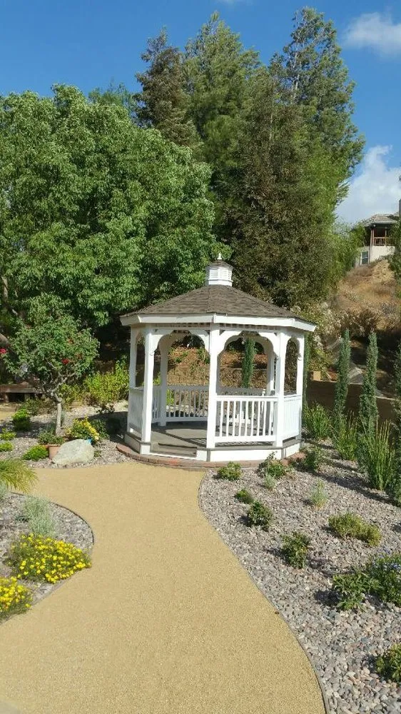 Trusted lawn mowing service in Riverside, CA - Earth Wize Landscape