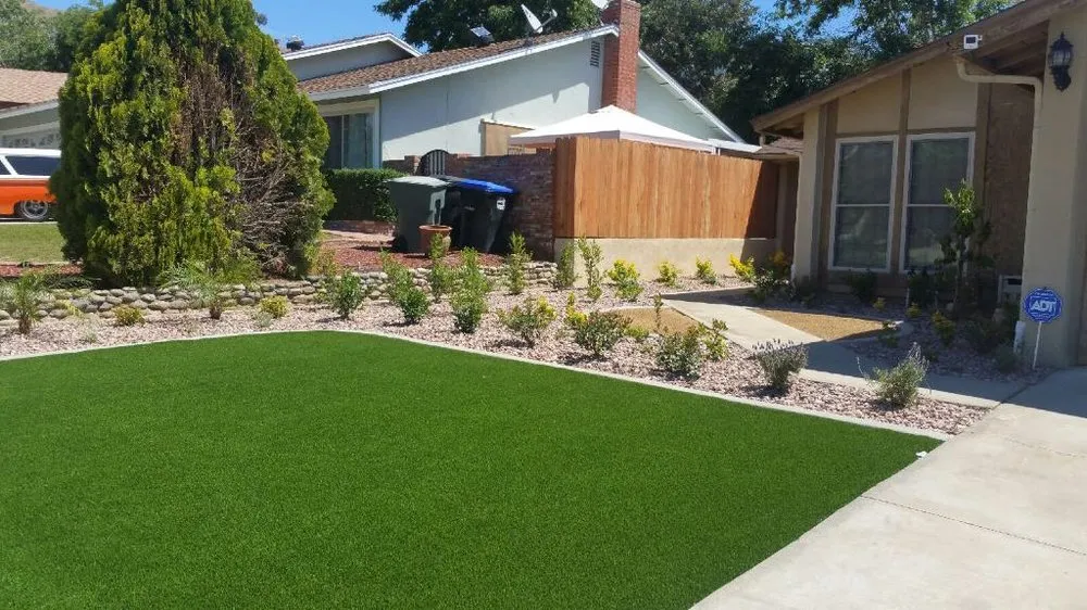 Reliable lawn mowing service experts serving Riverside, CA - Earth Wize Landscape