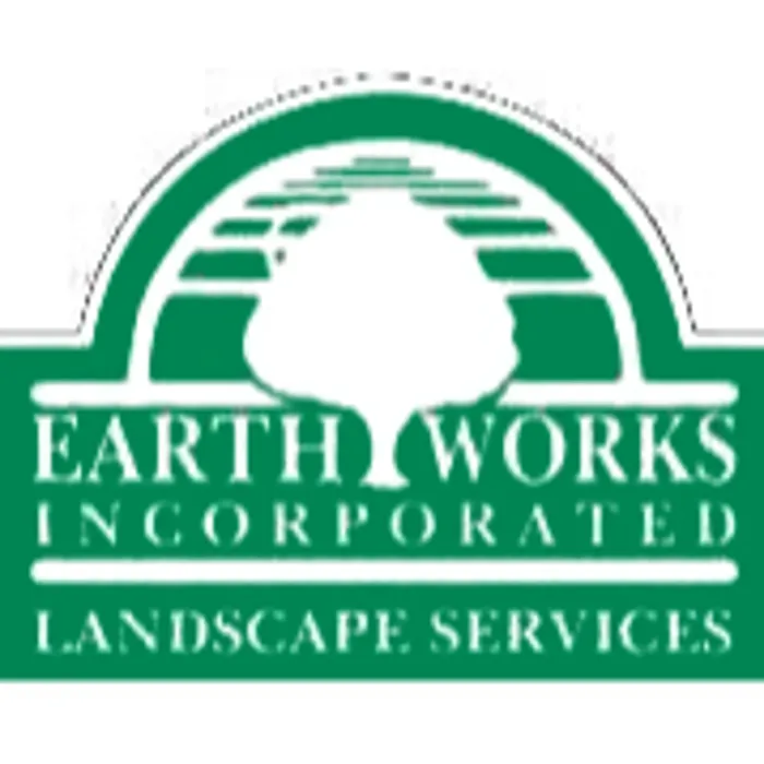 Top-rated lawn care service in Dayton, OH by Earth Works
