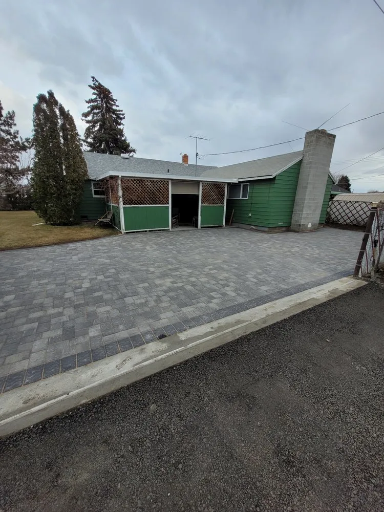 Reliable yard maintenance experts serving Ephrata, WA - Earth Works Landscaping