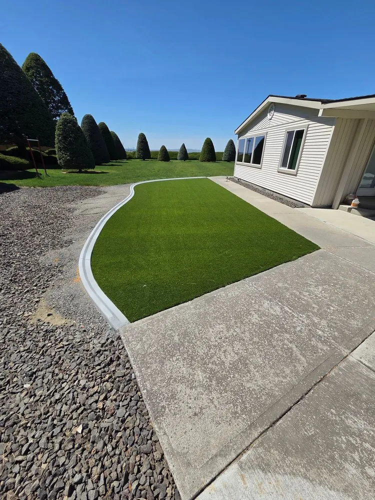 Expert residential landscaping experts serving Ephrata, WA - Earth Works Landscaping