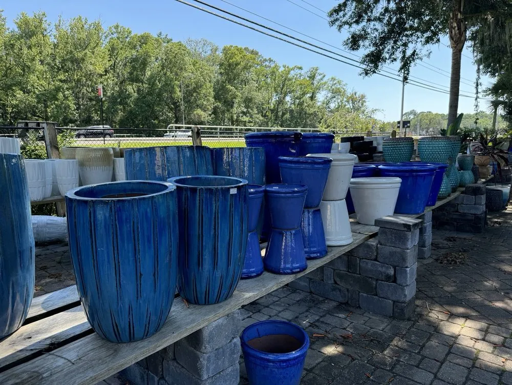 Top-rated yard maintenance in Jacksonville, FL - Earth Works Plant Nursery