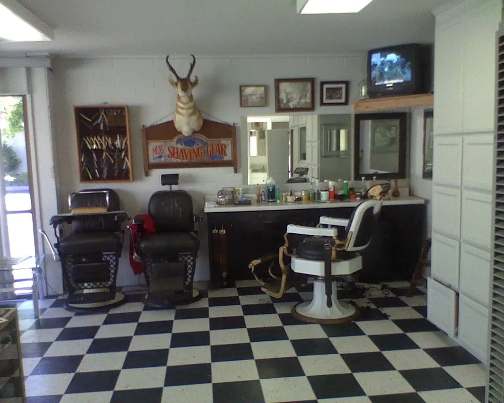 Local lawn mowing service for beautiful yards across Jacksonville, FL - Earth Works Plant Nursery