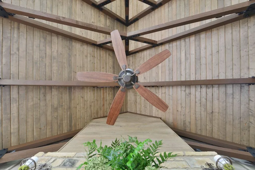 Professional outdoor landscaping in Knoxville, TN - Earthadelic