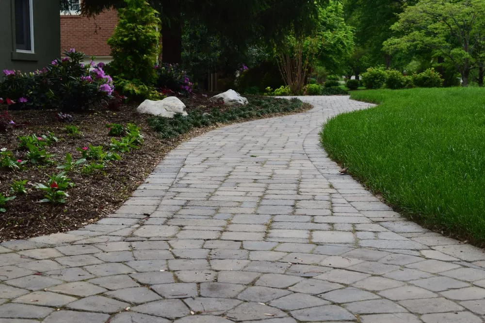 Professional landscape installation experts serving Knoxville, TN - Earthadelic