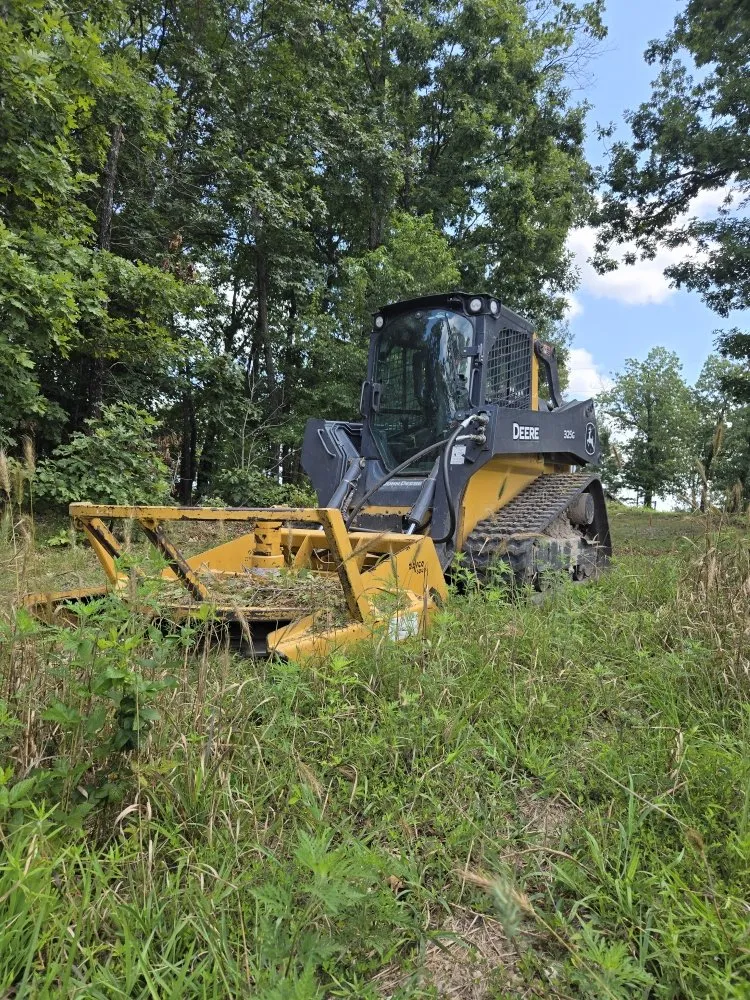 Custom residential landscaping in Houston, MO by Earthbender