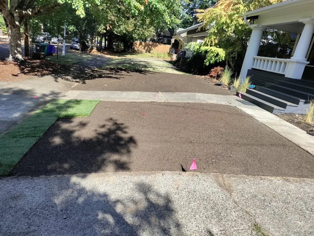 Reliable yard cleanup service for residential properties in Portland, OR by Earthborn Landscape Services