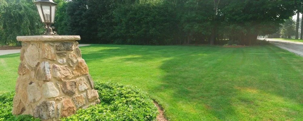 Affordable garden landscaping in Indiana, PA by EarthCraft Landscaping