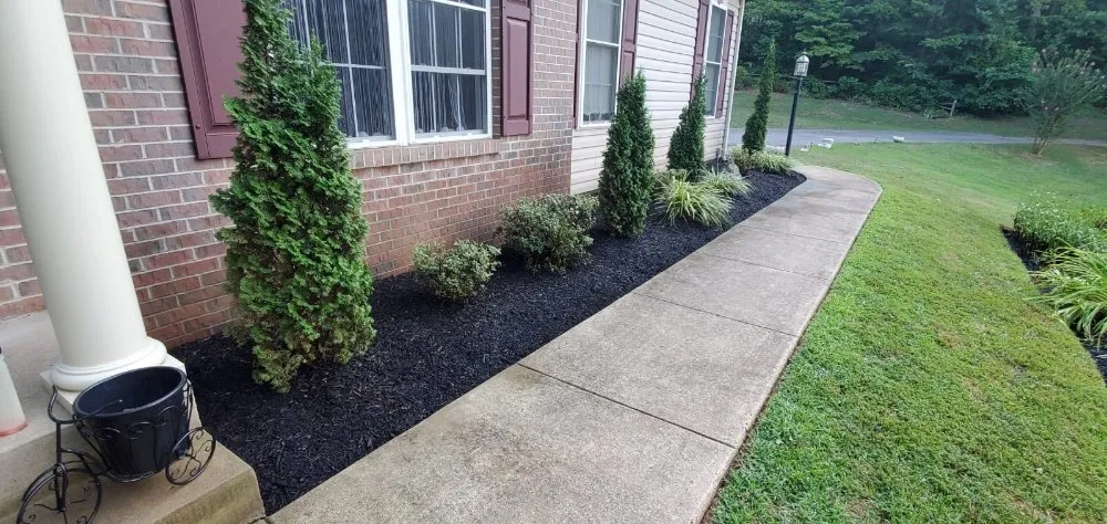 Trusted outdoor landscaping for beautiful yards in Spotsylvania, VA by Earthly Contrasts Landscape Services