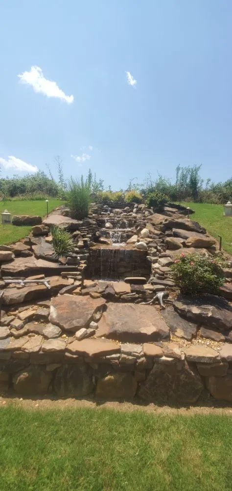 Local landscape design experts serving Boaz, AL - Earthly Creations And Water Wonders