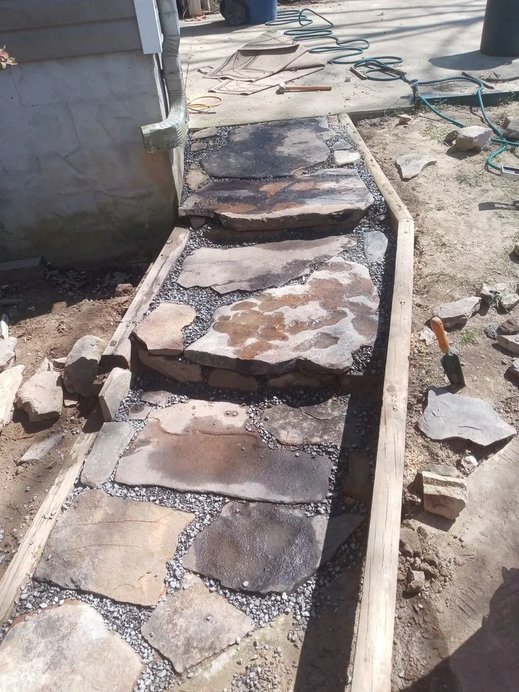 Local landscaping services experts serving Boaz, AL - Earthly Creations And Water Wonders