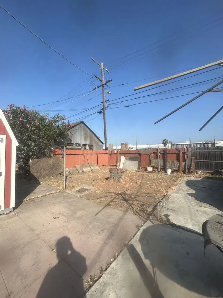 Professional garden landscaping for homes in Firestone Park, CA by Earthly Vista