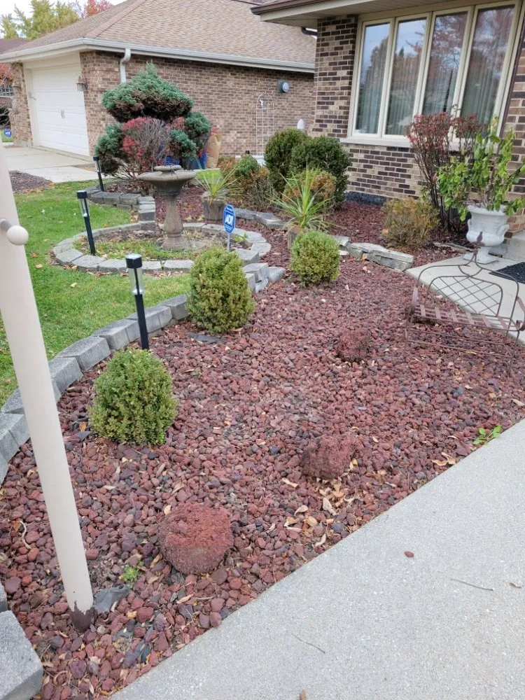 Top-rated residential landscaping in Downers Grove, IL by Earthman Landscaping