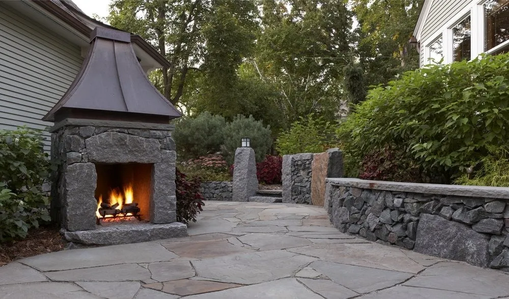 Affordable outdoor landscaping for beautiful yards in Minneapolis, MN by Earthscape Stoneworks