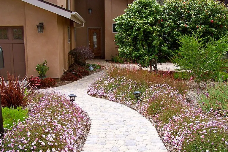 Affordable lawn mowing service for homes across Los Osos, CA - Earthscapes