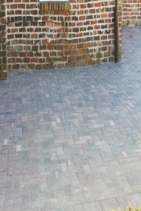 Professional residential landscaping experts serving Marshall, WI - Earthscapes