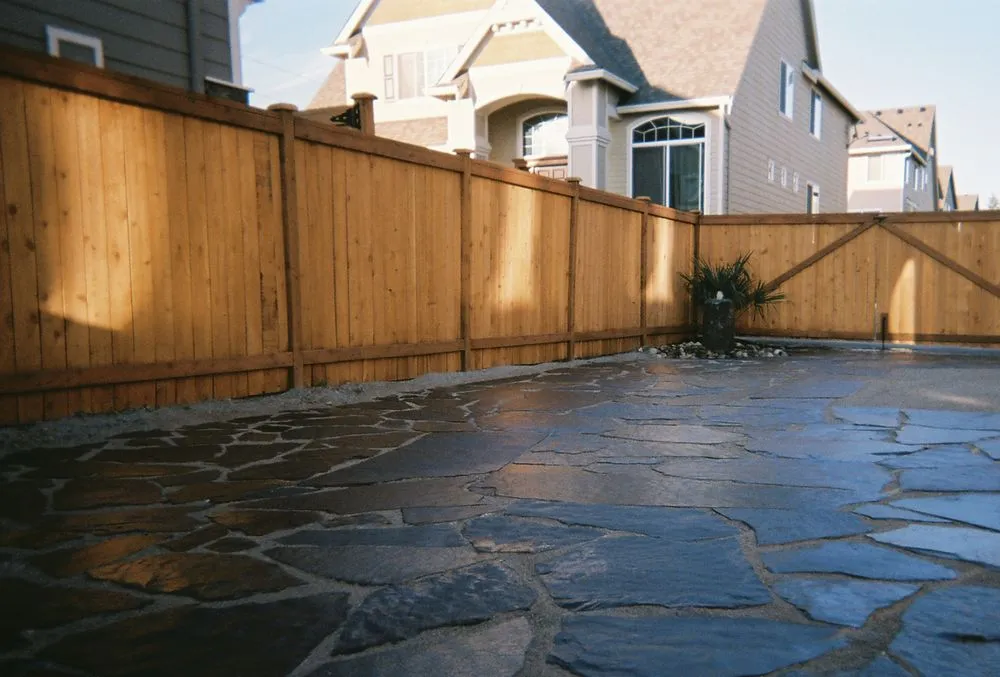 Custom yard maintenance for residential properties across Woodinville, WA - Earthscapes