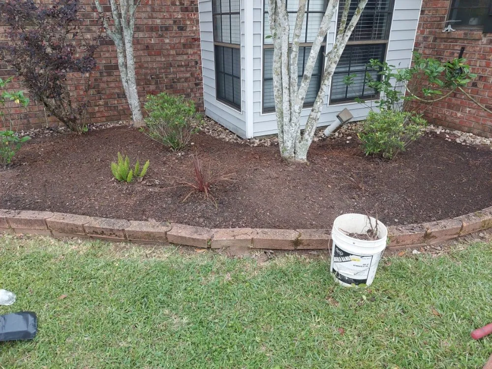 Local yard maintenance with custom design across Prairieville, LA - EarthScapings Landscaping & Outdoor Living