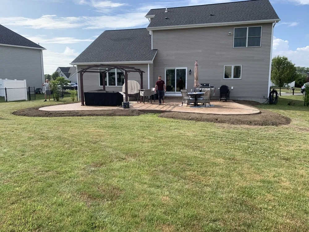 Custom lawn care service for homes in Irving, NY by Earthscore Excavating