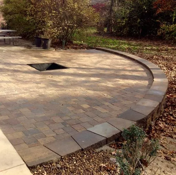 Local garden landscaping for beautiful yards in Newburgh, IN by Earthtone