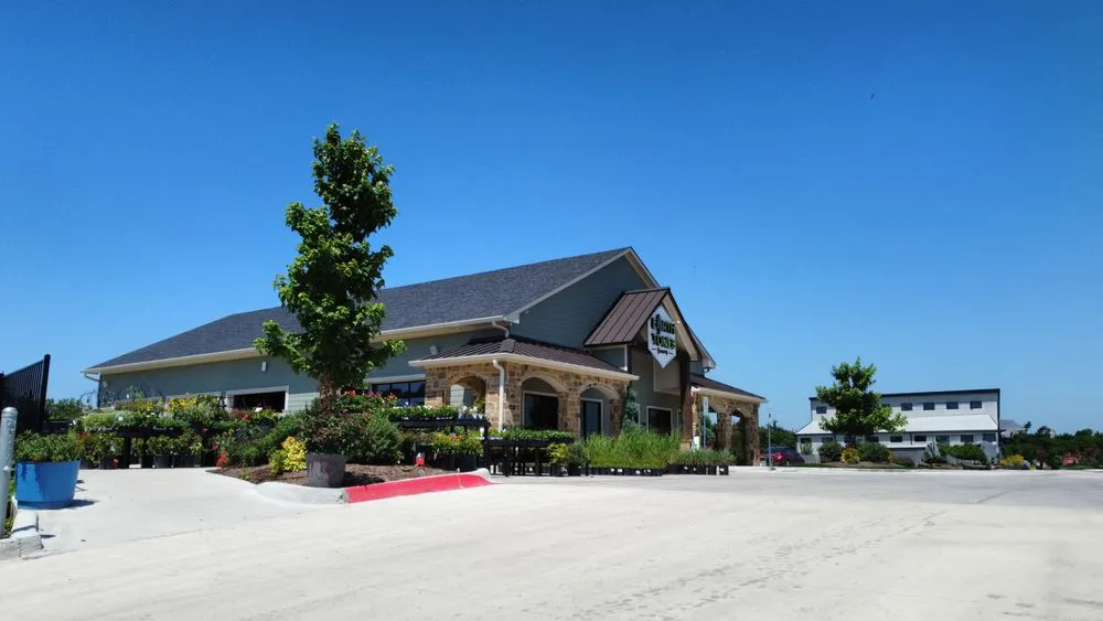 Trusted landscaping services in Midlothian, TX by Earthtones Greenery