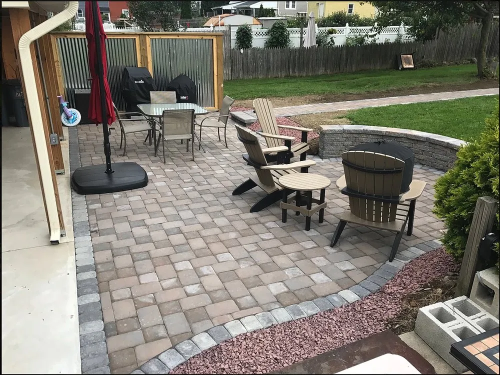 Professional garden landscaping in Walnutport, PA by Earthtones Outdoors