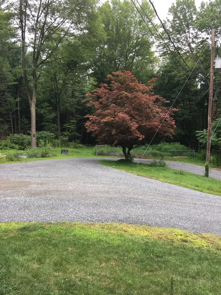 Professional outdoor landscaping experts serving Walnutport, PA - Earthtones Outdoors