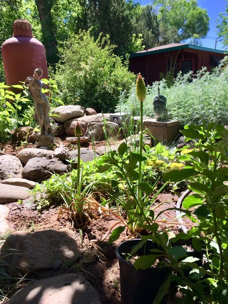 Top-rated garden landscaping in Cornville, AZ - Earthweaver Landscaping