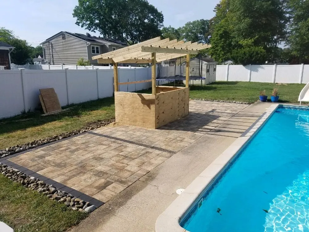 Top-rated landscaping services in Crystal River, FL by Earthwise Landscaping