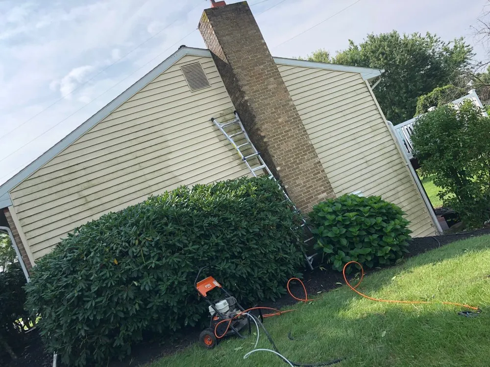 Expert garden landscaping for homes in Grantville, PA by Earthworkers Landscaping