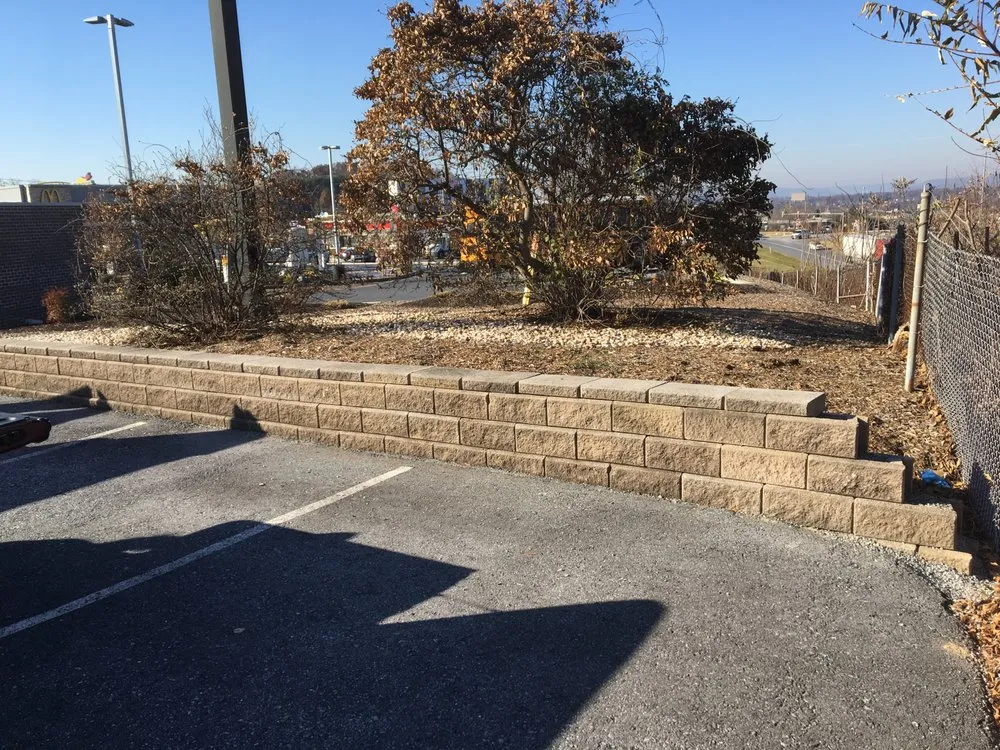 Local yard maintenance in Grantville, PA - Earthworkers Landscaping