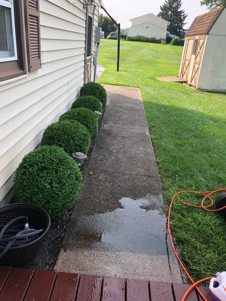 Professional residential landscaping for beautiful yards across Grantville, PA - Earthworkers Landscaping