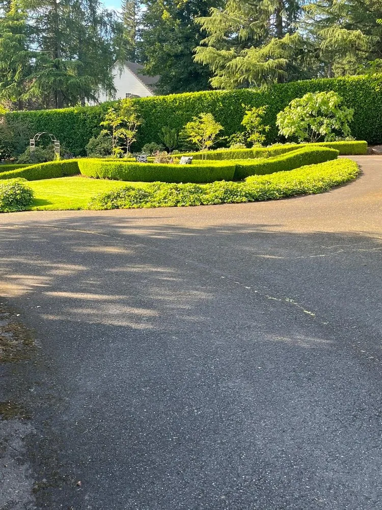 Local yard maintenance in Gresham, OR - Earthworks Green solutions