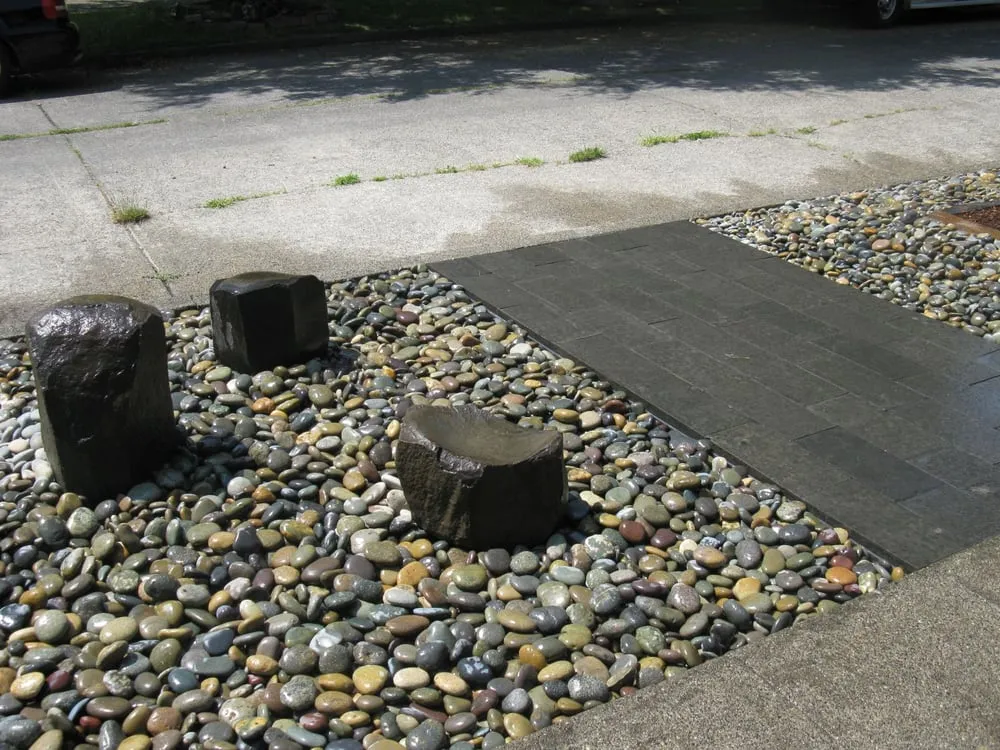 Custom garden landscaping in Tukwila, WA - Earthworks Land Care