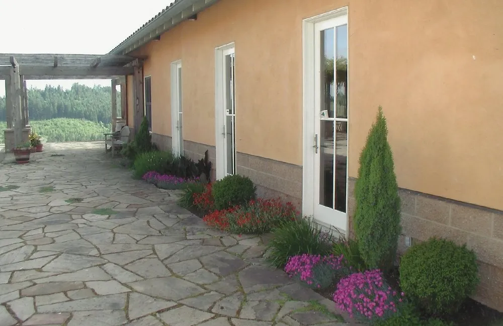 Custom landscape installation experts serving Eugene, OR - Earthworks Landscape and Design