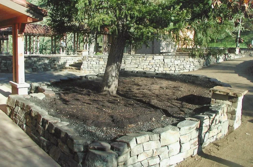 Expert yard cleanup service experts serving Eugene, OR - Earthworks Landscape and Design