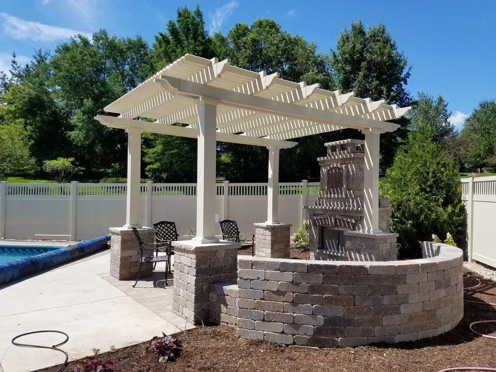 Professional yard cleanup service in East Moline, IL - EarthWorks Landscape Design