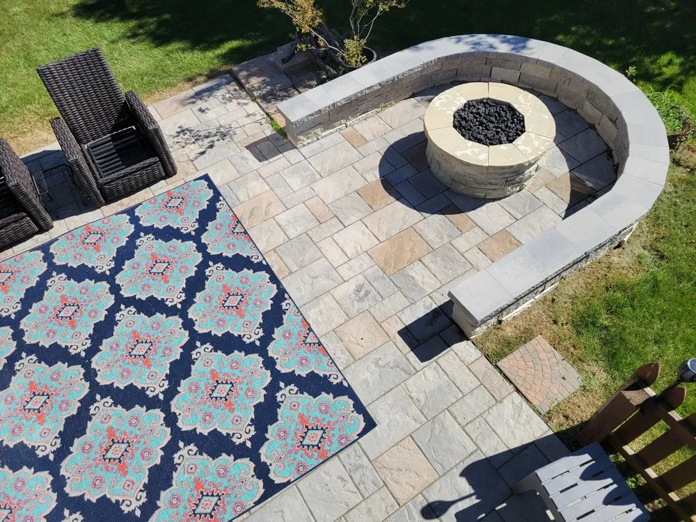 Top-rated yard cleanup service for year-round maintenance across East Moline, IL - EarthWorks Landscape Design