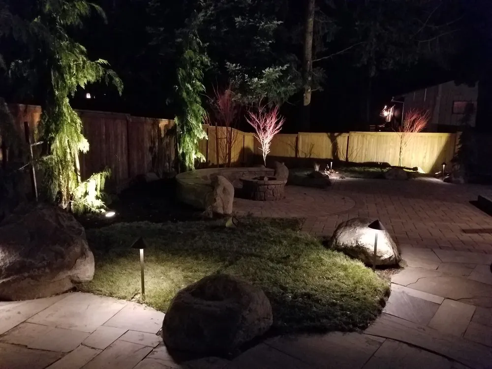 Custom outdoor landscaping with custom design in Aurora, OR by Earthworks Landscape Service