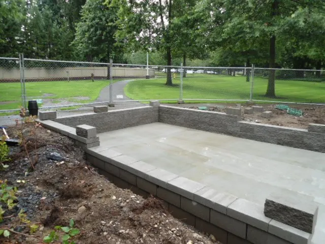 Top-rated lawn mowing service in Mukilteo, WA by Earthworks Landscape Services