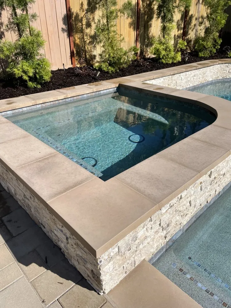 Reliable lawn care service experts serving San Clemente, CA - Earthworks Landscaping