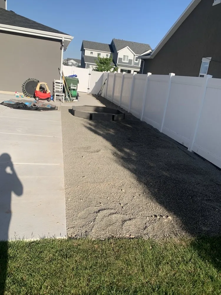 Top-rated yard maintenance in Syracuse, UT - Earthworks Landscaping Services