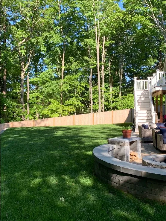 Reliable yard cleanup service for year-round maintenance across Wakefield, MA - Earthworks Landscaping