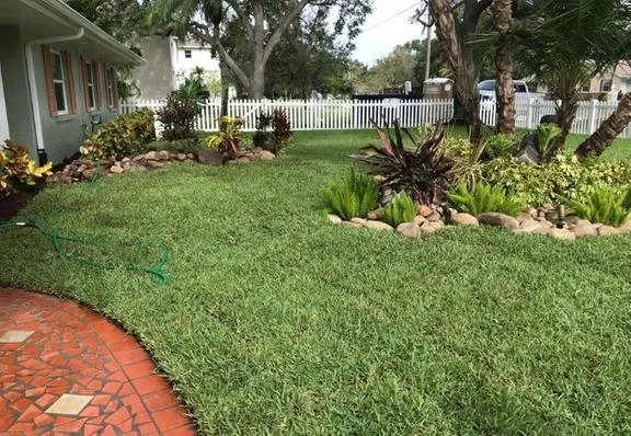 Professional landscape installation experts serving Ruskin, FL - Earthworks Lansdcape Services