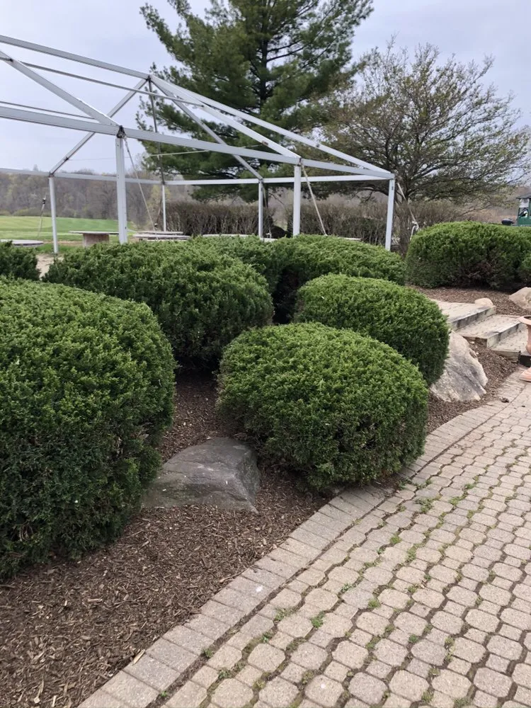 Reliable landscaping services for residential properties across Lake Orion, MI - Earthworks Outdoor Services