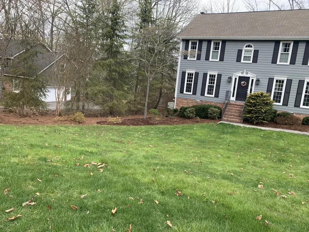 Affordable yard maintenance experts serving Signal Mountain, TN - EarthworX Lawn & Land