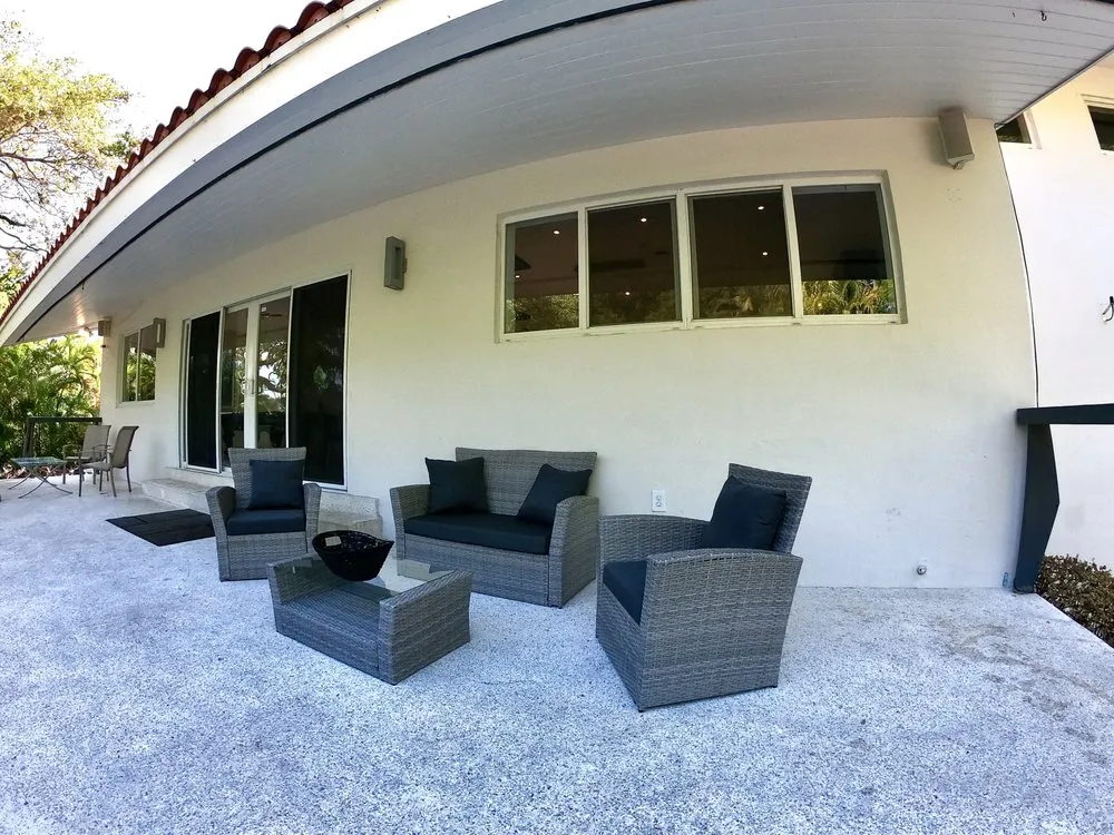 Professional yard cleanup service in Miami, FL by Ease Advantage